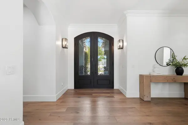 215 S PARKCREST Street, Gilbert, AZ 85296