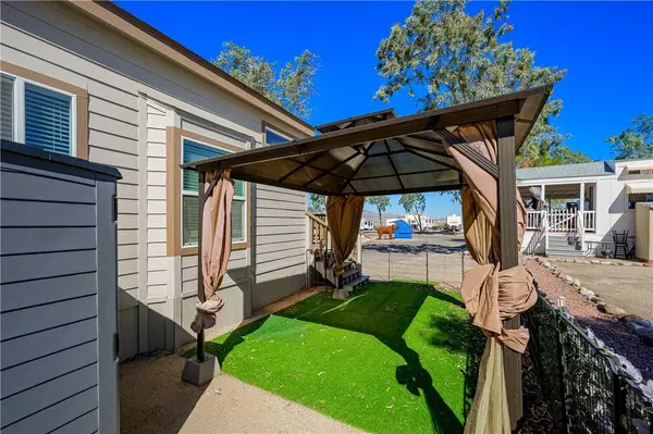 1600 Silvercreek # 82 RD, Bullhead City, AZ 86442