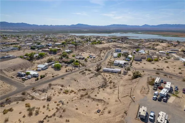 4733 E Beach DR, Topock, AZ 86436