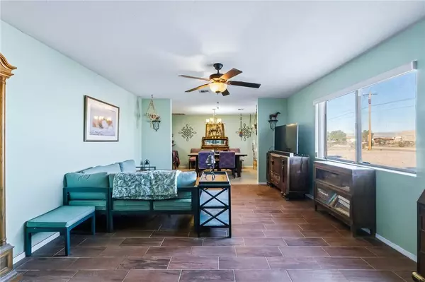 1724 E Joy LN, Fort Mohave, AZ 86426