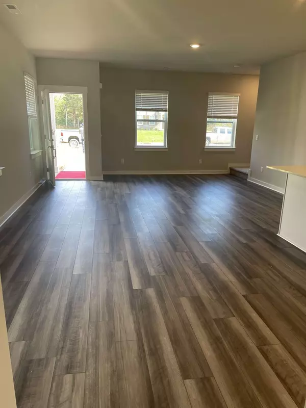 2220 Hospitality Ln, Murfreesboro, TN 37128