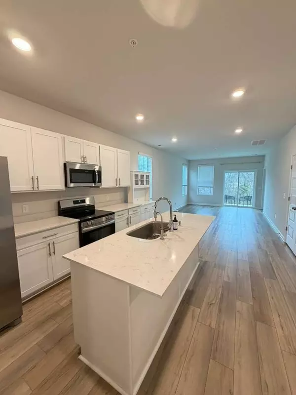 677 Birdie Dr, Spring Hill, TN 37174