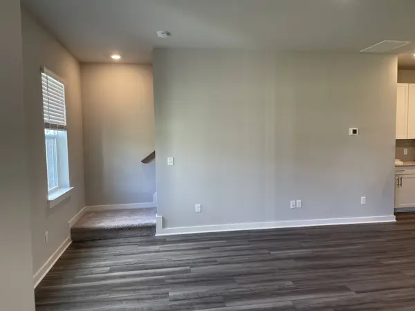 2240 Hospitality Ln, Murfreesboro, TN 37128