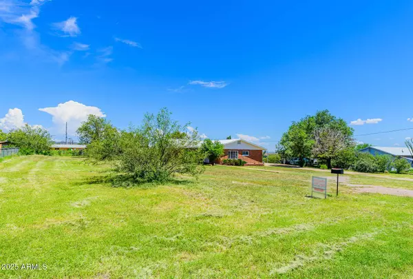 17 NIGHTHAWK Avenue, Bisbee, AZ 85603