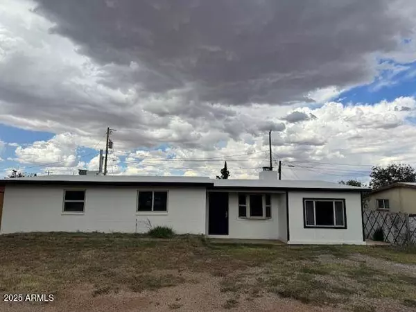 365 STEFFEN Street, Sierra Vista, AZ 85635