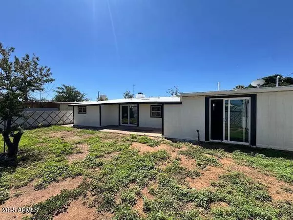 365 STEFFEN Street, Sierra Vista, AZ 85635