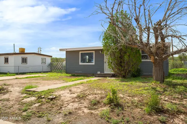 106 E APACHE Street, Huachuca City, AZ 85616