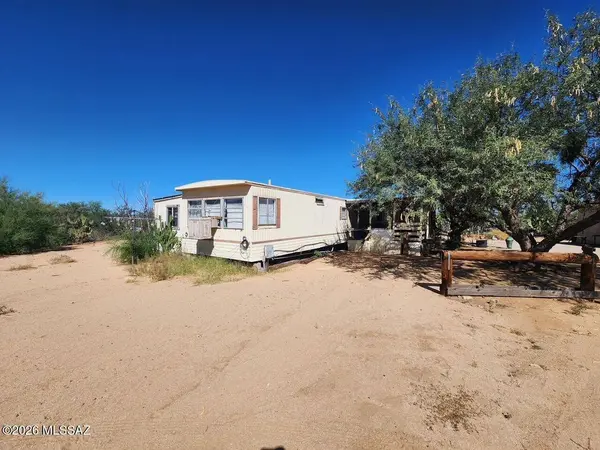 14500 W Castle Dr, Tucson, AZ 85736