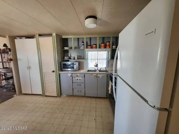 14500 W Castle Dr, Tucson, AZ 85736