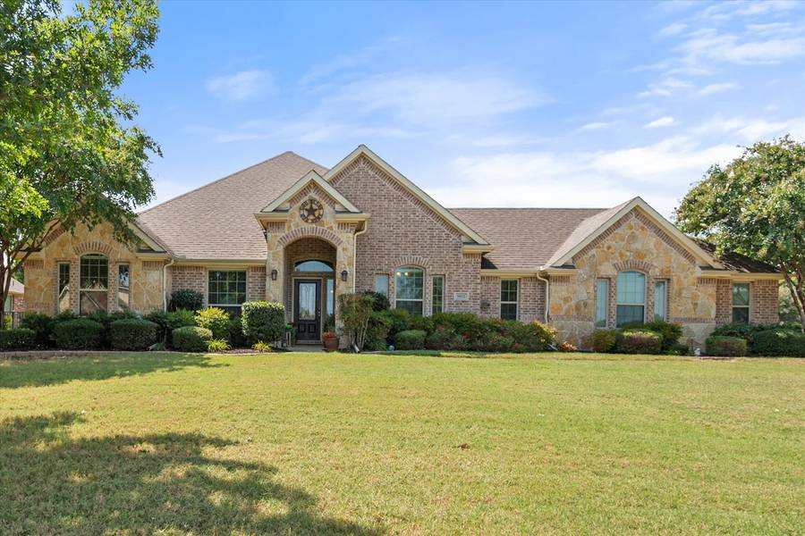 5032 Running Brook Dr, Joshua, TX 76058-5760