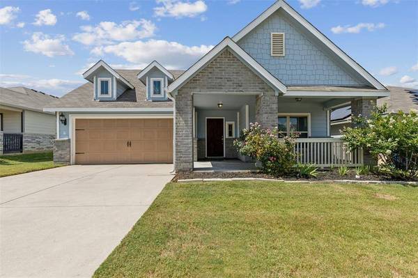 344 Daleview Drive, Kennedale, TX 76060