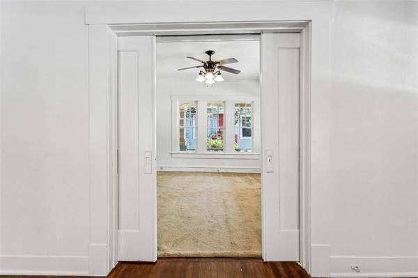 1905 6th Avenue, Fort Worth, TX 76110