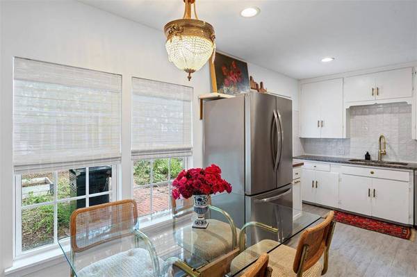 5616 S Schilder Drive, River Oaks, TX 76114