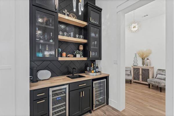 3509 Lakeshore Drive, Weatherford, TX 76087