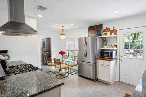 5616 S Schilder Drive, River Oaks, TX 76114