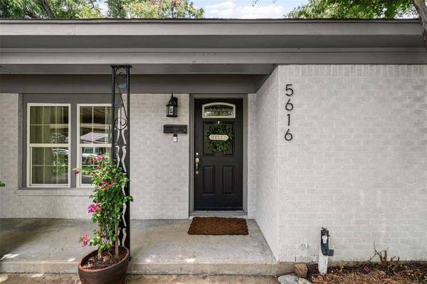 5616 S Schilder Drive, River Oaks, TX 76114