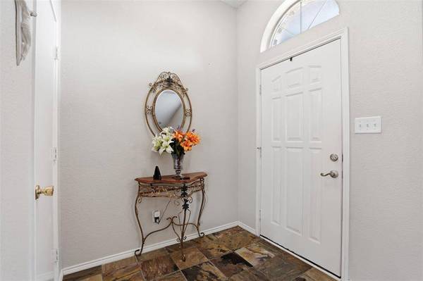 10117 High Bluff Drive, Fort Worth, TX 76108