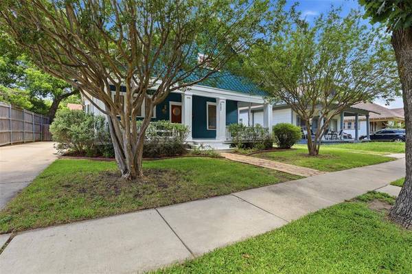 1932 5th Avenue, Fort Worth, TX 76110