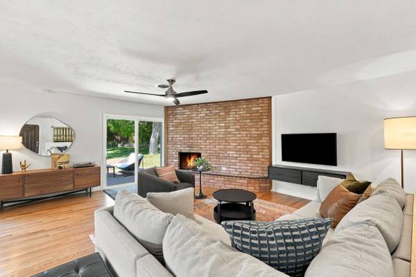 6916 Bal Lake Dr, Fort Worth, TX 76116-8018
