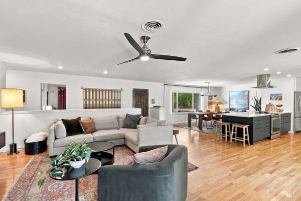 6916 Bal Lake Dr, Fort Worth, TX 76116-8018