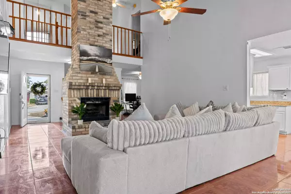 11306 Forest Gleam, Live Oak, TX 78233