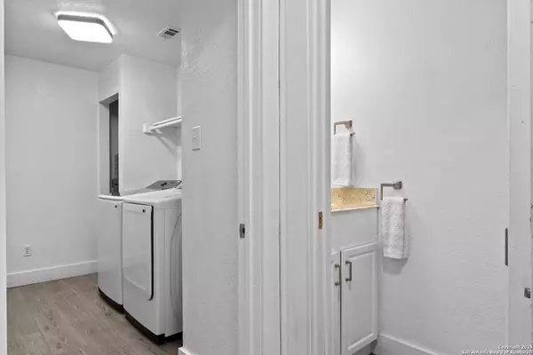 11306 Forest Gleam, Live Oak, TX 78233