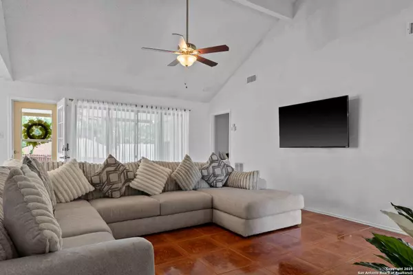 11306 Forest Gleam, Live Oak, TX 78233