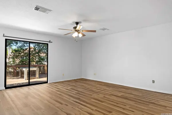 2717 ASHLEY OAK DR, Schertz, TX 78154