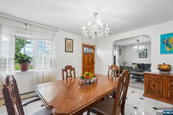22 Trudy DR, Lodi, NJ 07644