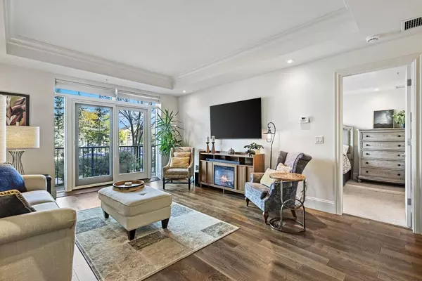 211 Quarry WAY SE #104, Calgary, AB T2C 5M6