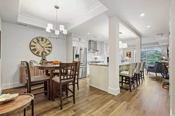 211 Quarry WAY SE #104, Calgary, AB T2C 5M6