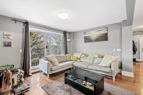 525 22 AVE SW #401, Calgary, AB T2S 0H5