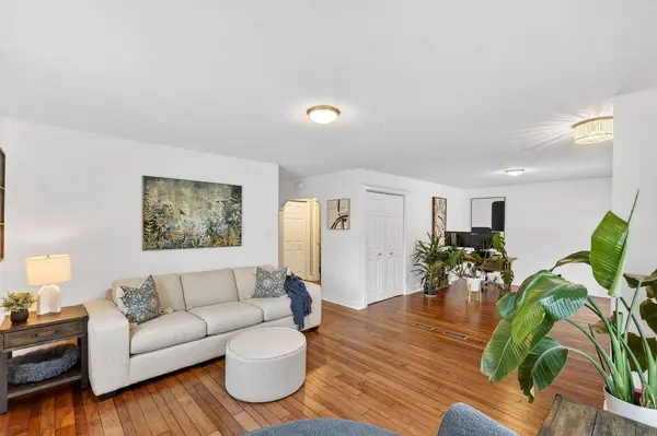 101 12A ST NE, Calgary, AB T2E 2W1