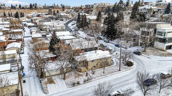 101 12A ST NE, Calgary, AB T2E 2W1