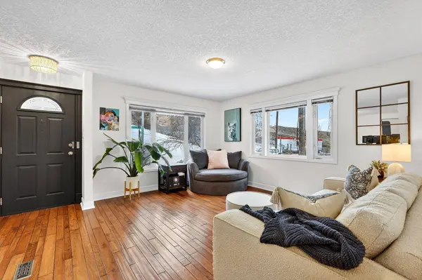 101 12A ST NE, Calgary, AB T2E 2W1