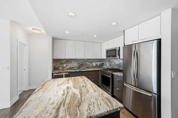 510 6 AVE SE #1604, Calgary, AB T2G 1L7