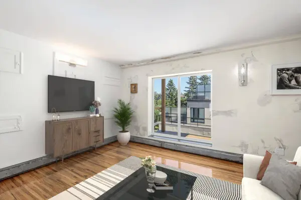 112 23 AVE SW #306, Calgary, AB T2Z 5C7