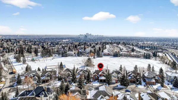 7087 Christie Briar MNR SW, Calgary, AB T3H 2H5