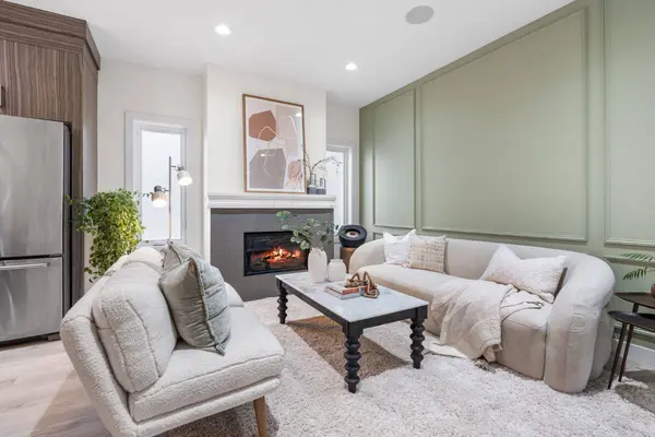 308 11 AVE NE #1, Calgary, AB T2E 0Z1