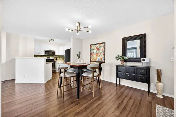 2000 Citadel Meadow PT NW #213, Calgary, AB T3G 5N5