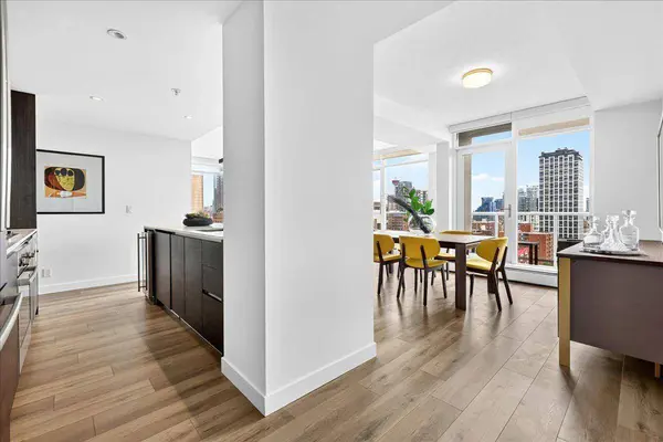 1501 6 ST #1305, Calgary, AB T2R 0Z7