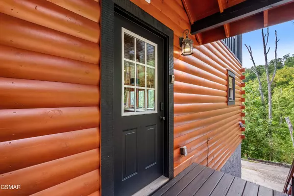 1654 Barn Door LN, Sevierville, TN 37862