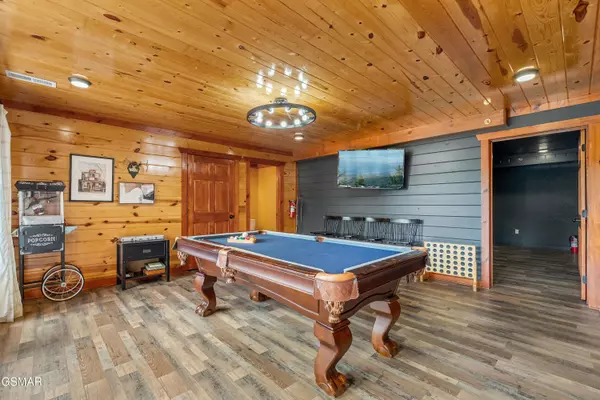 1654 Barn Door LN, Sevierville, TN 37862
