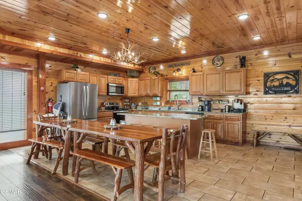 3336 Lonesome Pine WAY, Sevierville, TN 37862