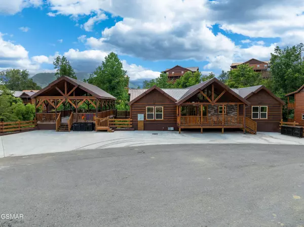 880 Bethlehem WAY, Sevierville, TN 37876