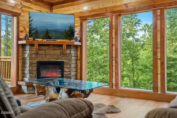 2864 Owens Rdg WAY, Sevierville, TN 37876