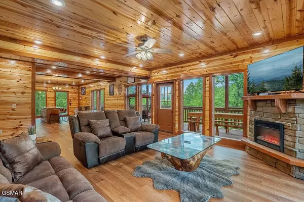 2864 Owens Rdg WAY, Sevierville, TN 37876