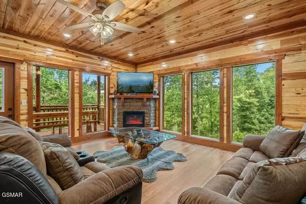 2864 Owens Rdg WAY, Sevierville, TN 37876