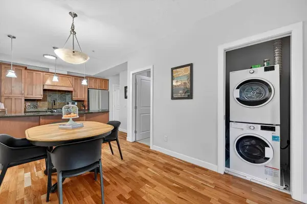 1818 14 ST SW #303, Calgary, AB T2T 3S9