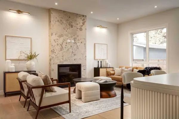 8812 33 AVE NW, Calgary, AB T3B 1M5